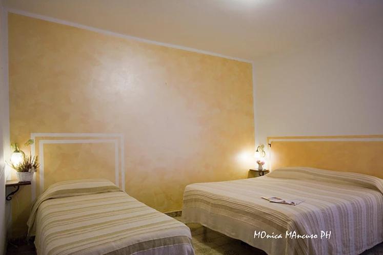 B&B La Reggia Venaria Reale Bagian luar foto